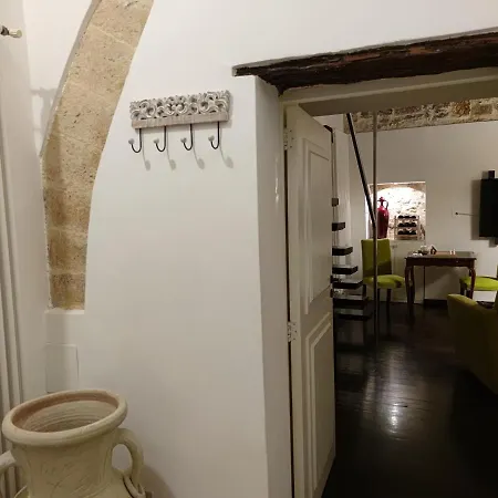 Bed & Breakfast Dimora Arco - Old Town