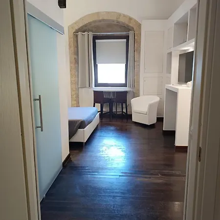 Bed & Breakfast Dimora Arco - Old Town