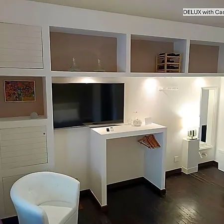 Dimora Arco - Old Town Couette-café 4*